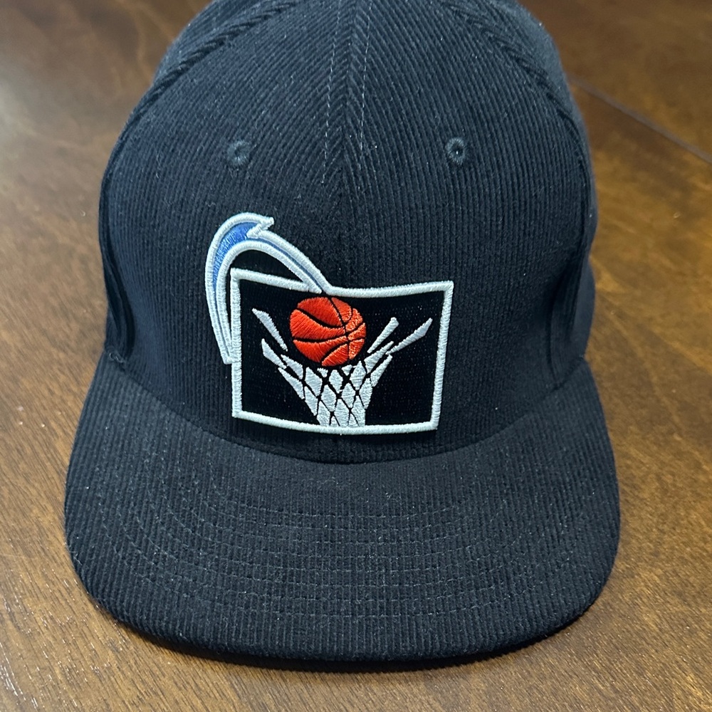 Cavaliers Corduroy snapback hat Mitchell & Ness